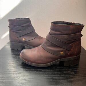 Clarks Mansi Calla Leather Ankle Boots Womens 9.5M Brown Boho Moto Strappy Biker